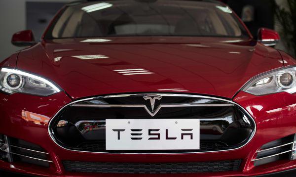 Tesla ha reducido la producción trimestral de los Model S y X de entre 20,000-25,000 unidades a alrededor de 14,000. (Foto: Reuters)