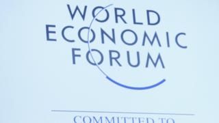 Davos: Estados Unidos, China y Europa prometen ampliar comercio global
