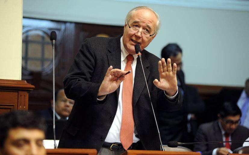 El congresista Víctor Andrés García Belaunde, de Acción Popular, dijo que no corresponde una cuestión de confianza sobre la elección del TC. (Foto: Congreso)