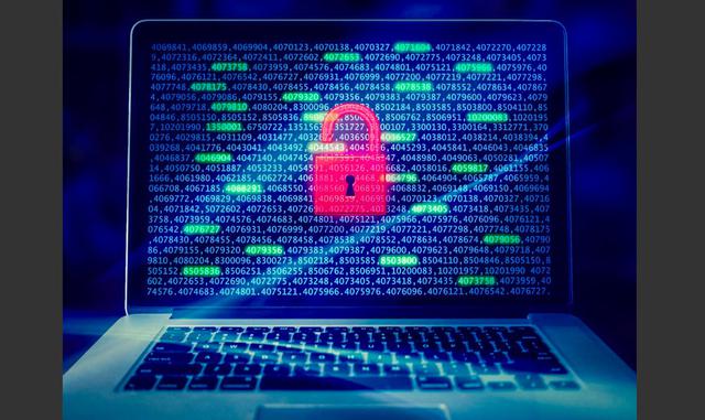 FOTO 8 | Privacidad digital perfecta. Una nueva herramienta diseñada para la tecnología blockchain permite hacer transacciones digitales sin tener que revelar más información que la necesaria. Los informáticos están perfeccionando una herramienta criptográfica que permita hacer comprobaciones sin tener que revelar la información intercambiada. Si necesita introducir datos personales para hacer cualquier cosa en internet, ya puede hacerse sin arriesgar su privacidad ni exponerse al robo de identidad.

La herramienta consiste en un nuevo protocolo criptográfico llamado prueba de conocimiento cero. Aunque los investigadores llevan décadas investigándolas, el interés se ha disparado en el último año, en parte debido a la creciente obsesión por las criptomonedas, la mayoría de las cuales no son privadas. Gran parte del mérito de la prueba de conocimiento cero recae en Zcash, una criptomoneda que apareció a finales de 2016.