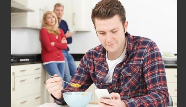 FOTO 15 | 15. Cómo vivir sólo y en pareja
Sabemos que todavía hay muchos Millennials Viviendo en Casa de sus Padres, pero a los 30 años también es probable que ya hayas o estés pensando en dejar el nido y vivir por tu cuenta. Si aún no lo has hecho, te recomendamos leer los Tips Para Vivir Fuera de Casa de tus Papás. Además, si ya tienes una relación estable, debes saber “Cómo Vivir Felices En Pareja”.