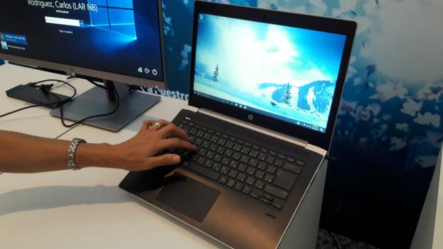 La segunda situación cotidiana: Un miembro de la empresa viaja a Miami, pero cuando vuelve al trabajo ya se olvidó su contraseña. Con el HP Sparekey, el usuario podrá resetearla sin necesidad de solicitar ayuda del departamento de Técnología. “Eso va a ba