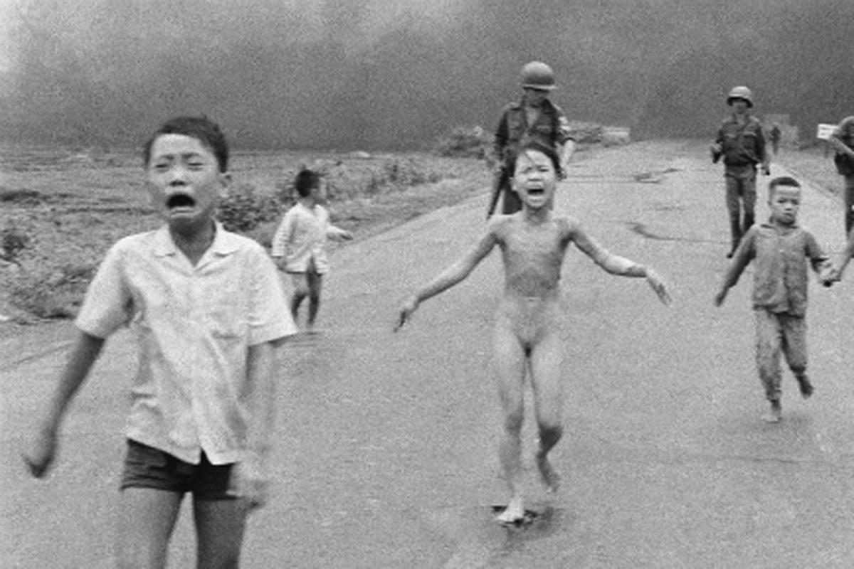 La historia detrás de la fotografía de la niña de napalm en Vietnam |  TENDENCIAS | GESTIÓN