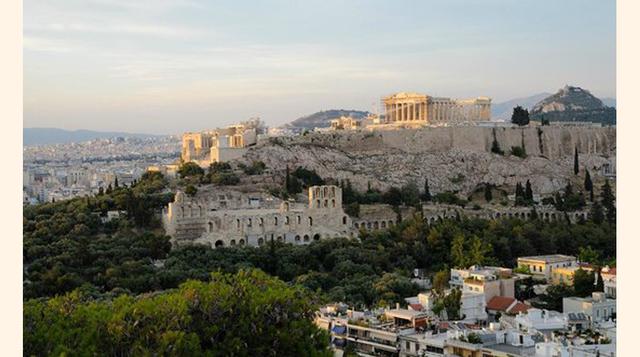 Acrópolis, Atenas, Grecia. "La historia, la arquitectura, la belleza y la configuración regional crean este momento mágico, donde se encuentra en un ambiente que trasciende nuestra historia".