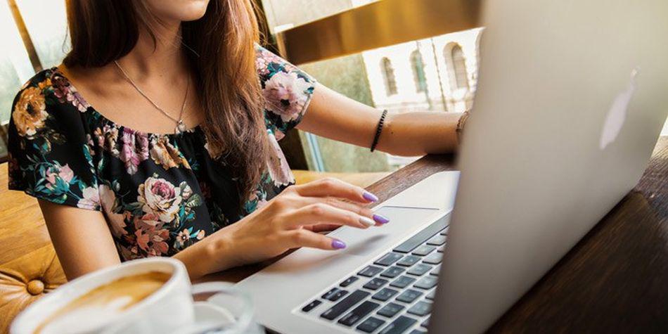 De acuerdo a los expertos en Recursos Humanos, bajo ninguna circunstancia debes negociar tus condiciones laborales por email (Foto: Pixabay)