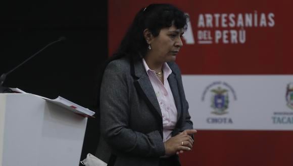 la exprimera dama Lilia Paredes se asiló en México junto a sus hijos