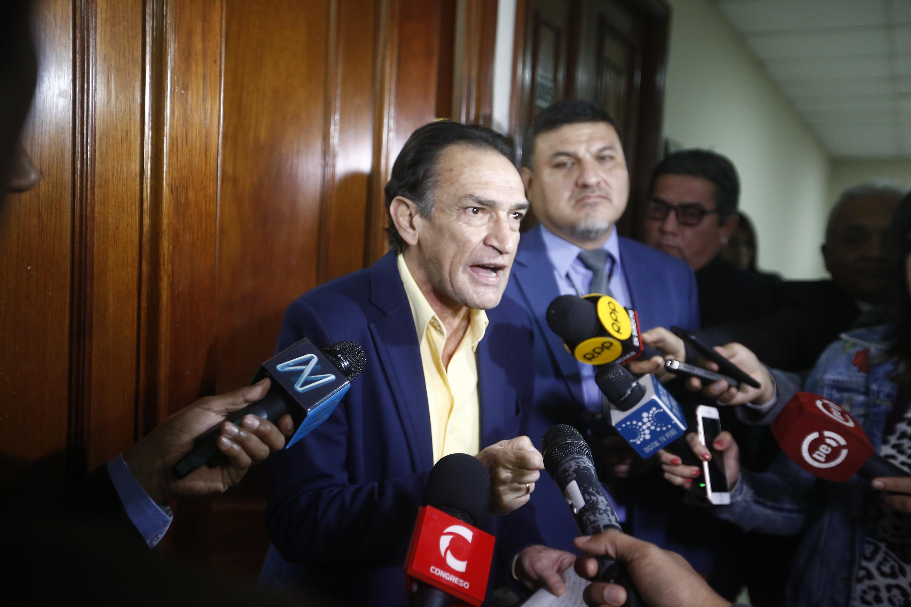 Héctor Becerril informó que Ollanta Humala evitó dar declaraciones en la Comisión Madre Mía.(FOTO: USI)