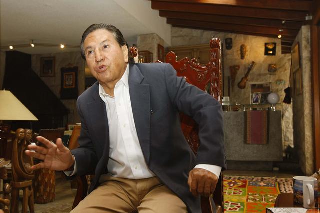 Foto 3 | El mismo caso tiene prófugo a Alejandro Toledo (2001-2006). Alan García (2006-2011) no ha sido acusado, pero en la empresa lo apuntan como un "cercano". Él lo niega.