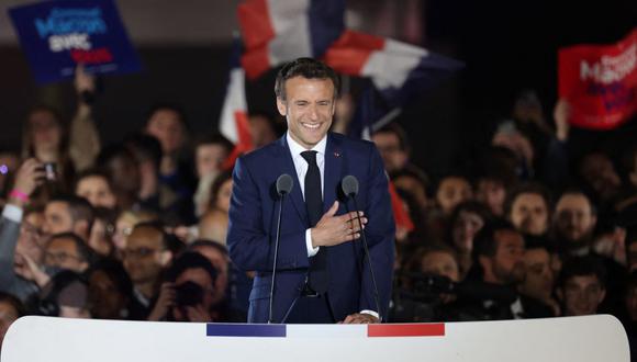 El presidente de Francia, Emmanuel Macron, celebra su victoria en las elecciones presidenciales, en el Campo de Marte de París, el 24 de abril de 2022.
(Thomas COEX / AFP).