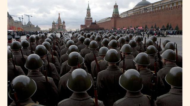 En 1989, Gorbachov decide retirar al Ejército Rojo de Afganistán, país que había sido invadido en 1979. (Foto: Reuters)