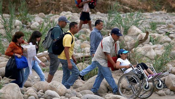 Algunos venezolanos buscaban ir hasta la ciudad colombiana de Cúcuta para conseguir alimentos básicos y medicamentos. (Foto: Reuters)