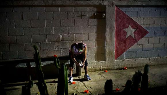 Los apagones afectan todos los ámbitos de la economía y de forma notable la vida diaria de los cubanos, lo que está azuzando el descontento social en una país que atraviesa una severa crisis. (Foto: AP).