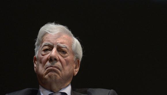 Mario Vargas Llosa dijo que el futuro de América Latina depende de "elegir bien y aprovechar los ejemplos positivos de los países libres". (Foto: Federico PARRA / AFP)