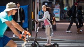 Tras muertes, Atlanta prohíbe patinetes eléctricos en noche