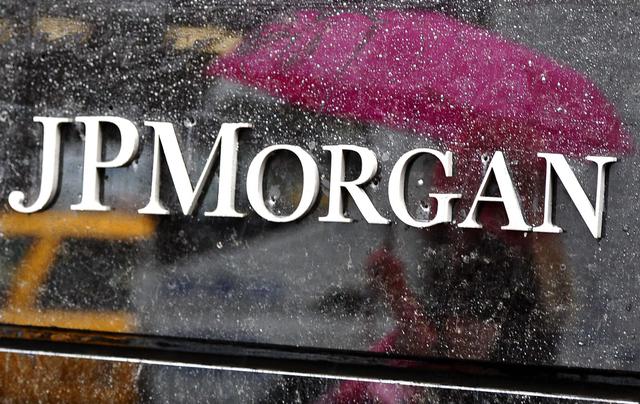 10 JP Morgan   USA  US$ 17.7 MM
