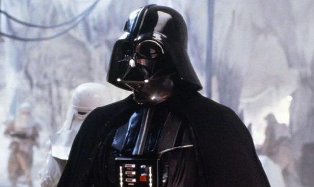 FOTO 2 | Castigar a tus empleados en público no te gana su lealtad. El método preferido por Darth Vader para reprender a sus subordinados era la asfixia de la Fuerza, pero creemos que esa táctica no lo hacía muy popular entre ellos.