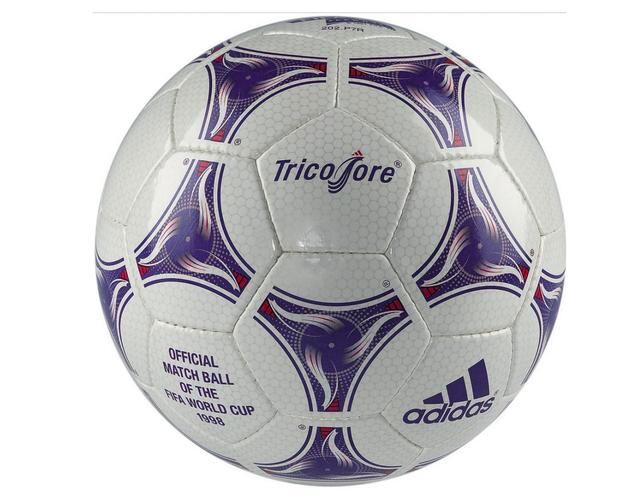 FOTO 15 | 15. Tricolore (Francia 1998) Hace alusión a los tres colores de la bandera francesa. Su mayor innovación fueron las microburbujas llenas de gas que ofrecían más resistencia. (Foto: 2010 WORLD CUP - SHINE 2010 - WIKIMEDIA COMMONS)