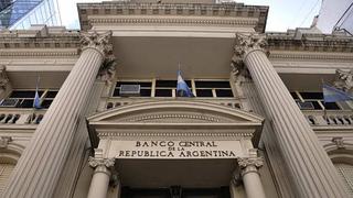 La tensión cambiaria cede en Argentina aunque persisten las dudas