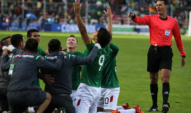 FOTO 14 | El defensa boliviano Gabriel Valderde; los volantes José Sagredo, Diego Wayar, José Vargas; y el delantero Gilbert Álvarez no tienen valores de mercado registrados en Transfer Market (Foto: Reuters)