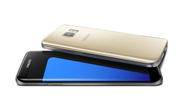 El Samsung Galaxy S7 Edge con su procesador octa-core Exynos 8890 y 4 GB de RAM se coloca en sexta posición con 134.599 puntos en AnTuTu. Necesita de poca presentación ya que es uno de los terminales más conocidos de la gama alta con su característico dis