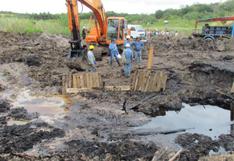 Petroperú advierte que comunidad afectada por fuga de petróleo impide labor de limpieza