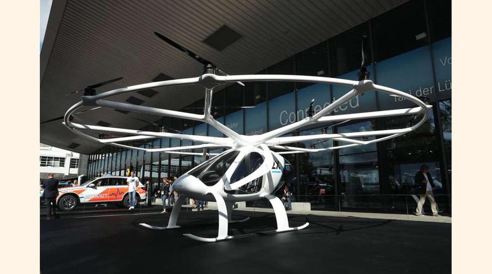 FOTO 1 | Este “taxi volador” de la compañía Volocopter fue la sorpresa en soluciones para movilidad urbana. A fin de año comenzarán sus pruebas de manejo.
