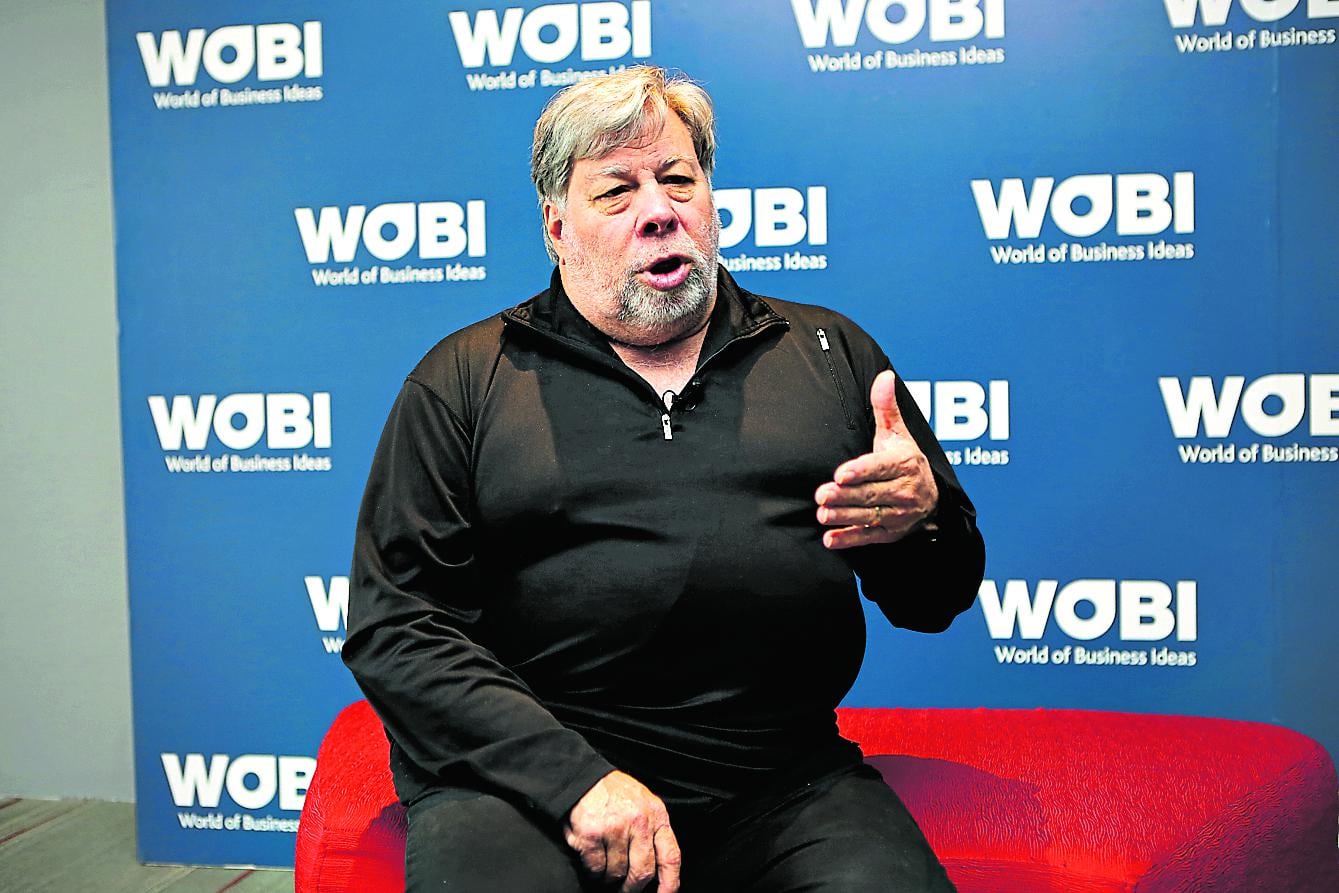 Steve Wozniak consideró errada la idea que la IA llegará a superar al ser humano; en un trabajo, la parte humana y emocional es importante, dijo. (Foto: Marco Ramon)