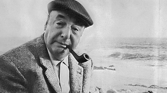 18. Pablo Neruda. "No culpes a nadie, no te quejes de nada ni de nadie, porque fundamentalmente, tú has hecho tu vida".