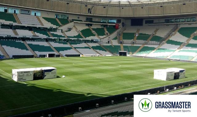 FOTO 3 | Grassmaster o Pitchtec Concept (interesada en los Panamericanos Lima 2019). Es una empresa especializada en tecnologías de campos deportivos tales como sistemas de césped híbrido, sistemas de iluminación inteligente (grow lights) y de protección 