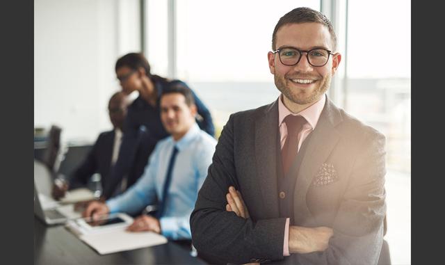 Foto 3 | Juega con las texturas. Cada textura evoca sensaciones diferentes en los demás. Las telas pesadas pueden hacerte lucir más profesional, y al contrario, telas con encajes o transparencias podrían proyectar una apariencia de poca seriedad.