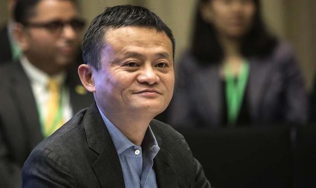 No se detuvo pese haber sido rechazado 10 veces de Harvard. Lo que sorprende no es que haya sido rechazado de Harvard 10 veces, sino que haya hecho el intento tantas veces. Esto nos muestra que Jack Ma es el paradigma de la persistencia. “Lo más important