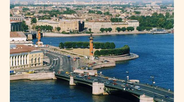 3.- ISLA VASILIEVSKI (SAN PETERSBURGO), RUSIA-Población: 202.650. (foto:msn).