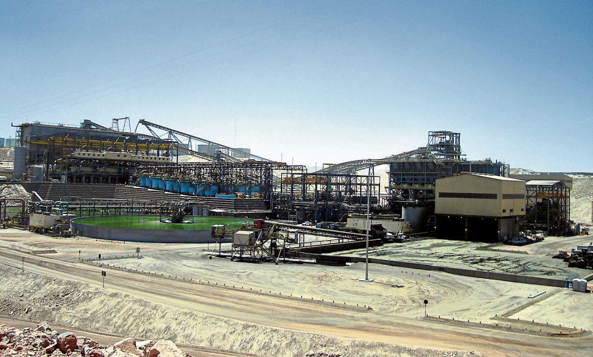 Regalías. En las dos demandas presentadas por accionistas se cuestiona el cobro de más de S/ 1,100 millones por regalías mineras. (Foto: GEC)