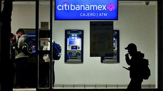 Multimillonario mexicano Ricardo Salinas dice estudiará adquirir Citibanamex