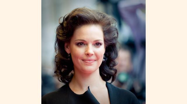 Katherine Heigl. Actrices como Katherine Heigl (tercera en la lista de peores actrices), Sarah Jessica Parker y Jennifer López casi actúan exclusivamente en comedias románticas. Katherine Heigl ha actuado en filmes como "La cruda verdad" y &quot