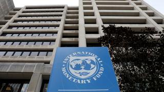 FMI advierte sobre alza de tasas tras aprobación de paquete de ayuda financiera en EE.UU.