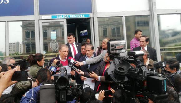 Marco Arana se dirigió al Ministerio Público para formalizar su denuncia contra Mercedes Aráoz y otros. (Foto: GEC)