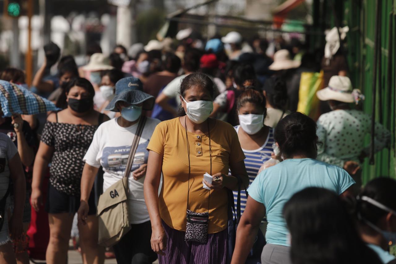 La cifra de contagiados por coronavirus tuvo un nuevo incremento este domingo, pasando de 1.746 a 2.281, según el Minsa.  (Foto: Leandro Britto/GEC)