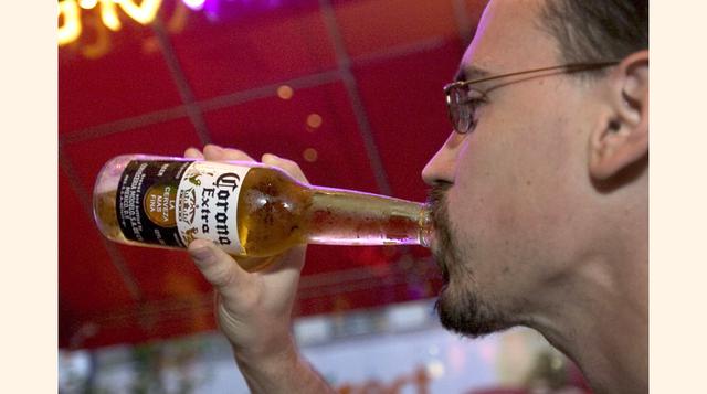 Corona. Es una marca muy popular en todo el mundo, y especialmente en México. Se distribuye en más de 159 países. Se ha constituido como la cerveza más vendida en México y a su vez es la primera cerveza de importación en los Estados Unidos.