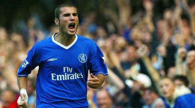 Adrian Mutu, 22.5 millones de euros: Chelsea. El rumano llegó de Italia a Inglaterra con muy buena fama, pero tuvo que salir por la puerta de atrás después de dar positivo en un control antidóping por cocaína. Tuvo que pagarle al Chelsea 17 millones de eu