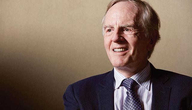 FOTO 3 | 3. No tomes atajos en la experiencia del cliente

Cuando se preparaba para lanzar la primera computadora Macintosh en 1984, Apple se estaba quedando sin tiempo. Sculley recuerda a un ingeniero que le mostró a Jobs la placa base de la computa