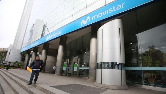 Movistar no consignó ciertos distribuidores autorizados para la contratación del servicio móvil, el cual fue ofrecido en la vía pública. (Foto: Hugo Curotto / GEC)