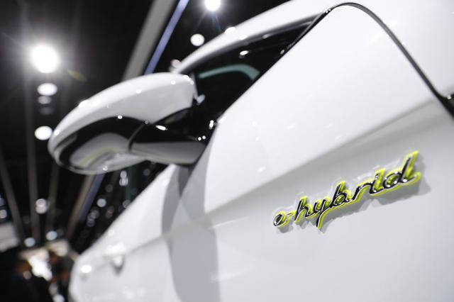 FOTO 4 | Pero utilizando el cargador opcional de 7.2 Kw que se puede instalar en el vehículo junto con un enchufe de 240 voltios y 40 amperios, el tiempo de recarga se reduce a menos de 3 horas. (Foto: Reuters)