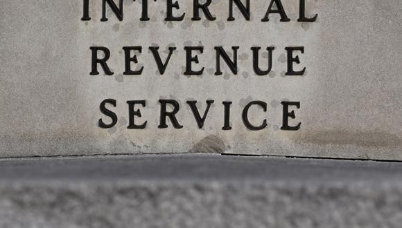 El Internal Revenue Service (IRS) se encarga de recaudar, pero tb de entregar reembolsos y crédito fiscales en Estados Unidos (Foto: AFP)