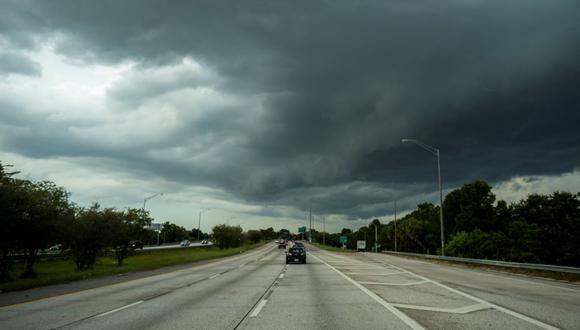 Nubes de tormenta a medida que se acerca el huracán Ian a St. Petersburg, Florida, el 26 de septiembre de 2022. (RICARDO ARDUENGO / AFP).