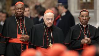 Inicio de cónclave se retrasaría: Vaticano llama a silencio a cardenales