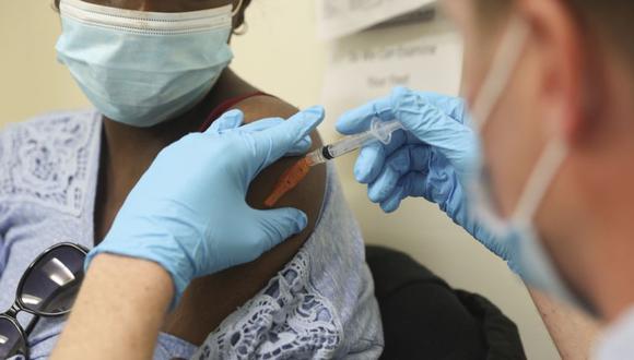 El Instituto Nacional de Salud se pronunció ante pedido de Johnson & Johnson para vacunar a los voluntarios de su ensayo clínico de la vacuna contra el COVID-19. (Foto referencial: Bloomberg)