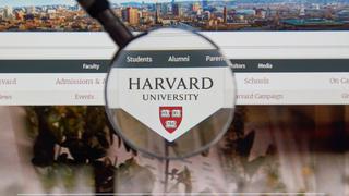 Harvard y el MIT piden a la justicia anular decisión que revoca visas para estudiantes extranjeros 