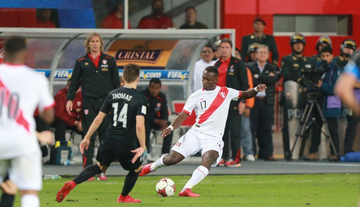 8. Luis Advíncula (28 años) | Valor de mercado: 3 millones de euros | Club: Rayo Vallecano | Posición: Defensa. (Foto: AFP)