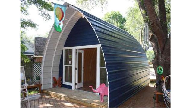 ARCHED CABINS MICRO HOME KIT. Casa prefabricada de acero de la cabina, es una vivienda tipo estudio y el kit de bricolaje oscila entre los $ 5,000.